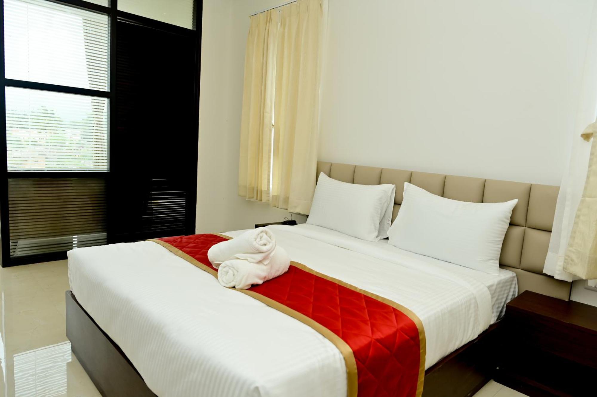 Downtown The Mallika Sapphire Chikmagalur Exterior photo