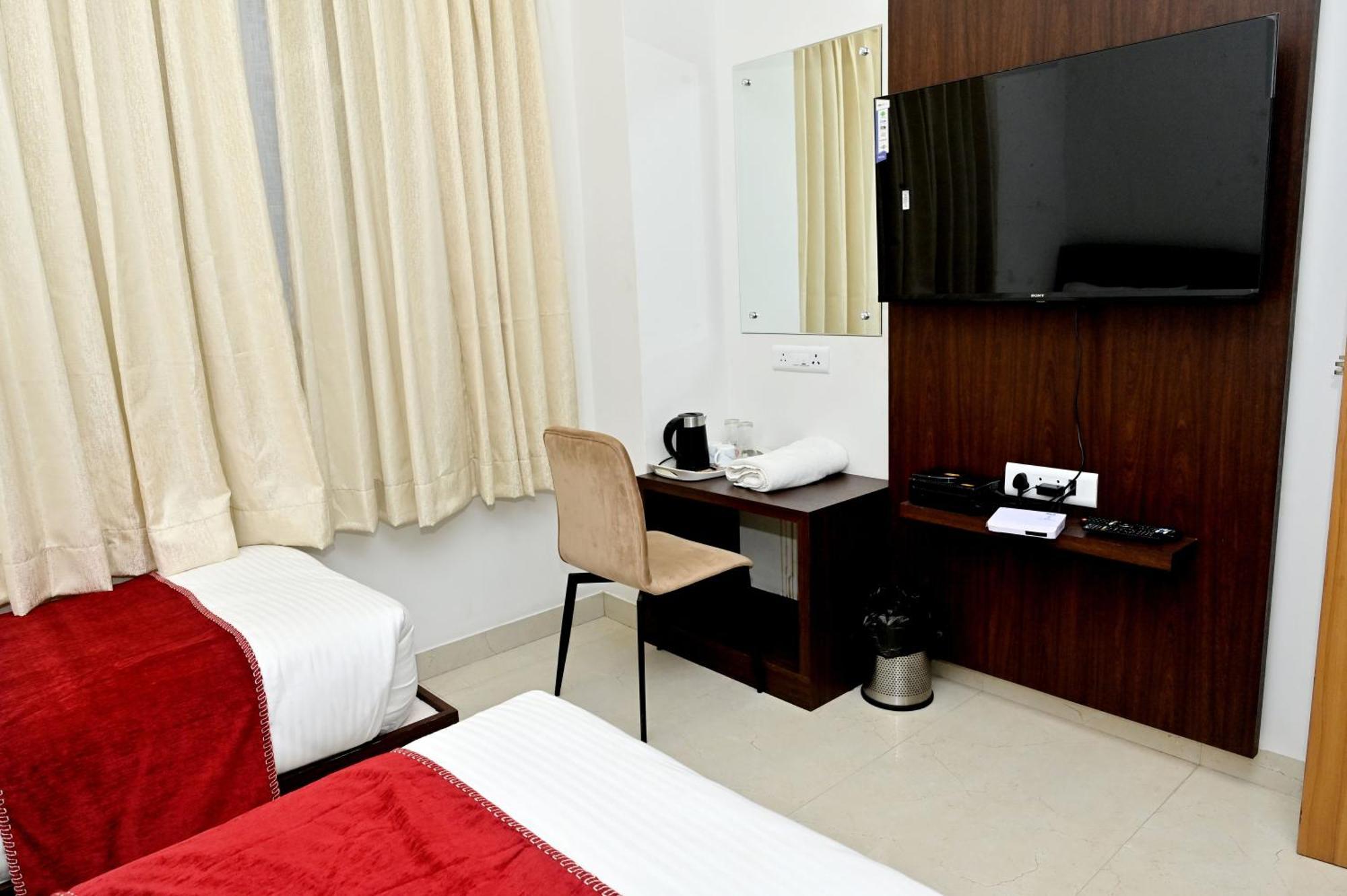 Downtown The Mallika Sapphire Chikmagalur Exterior photo