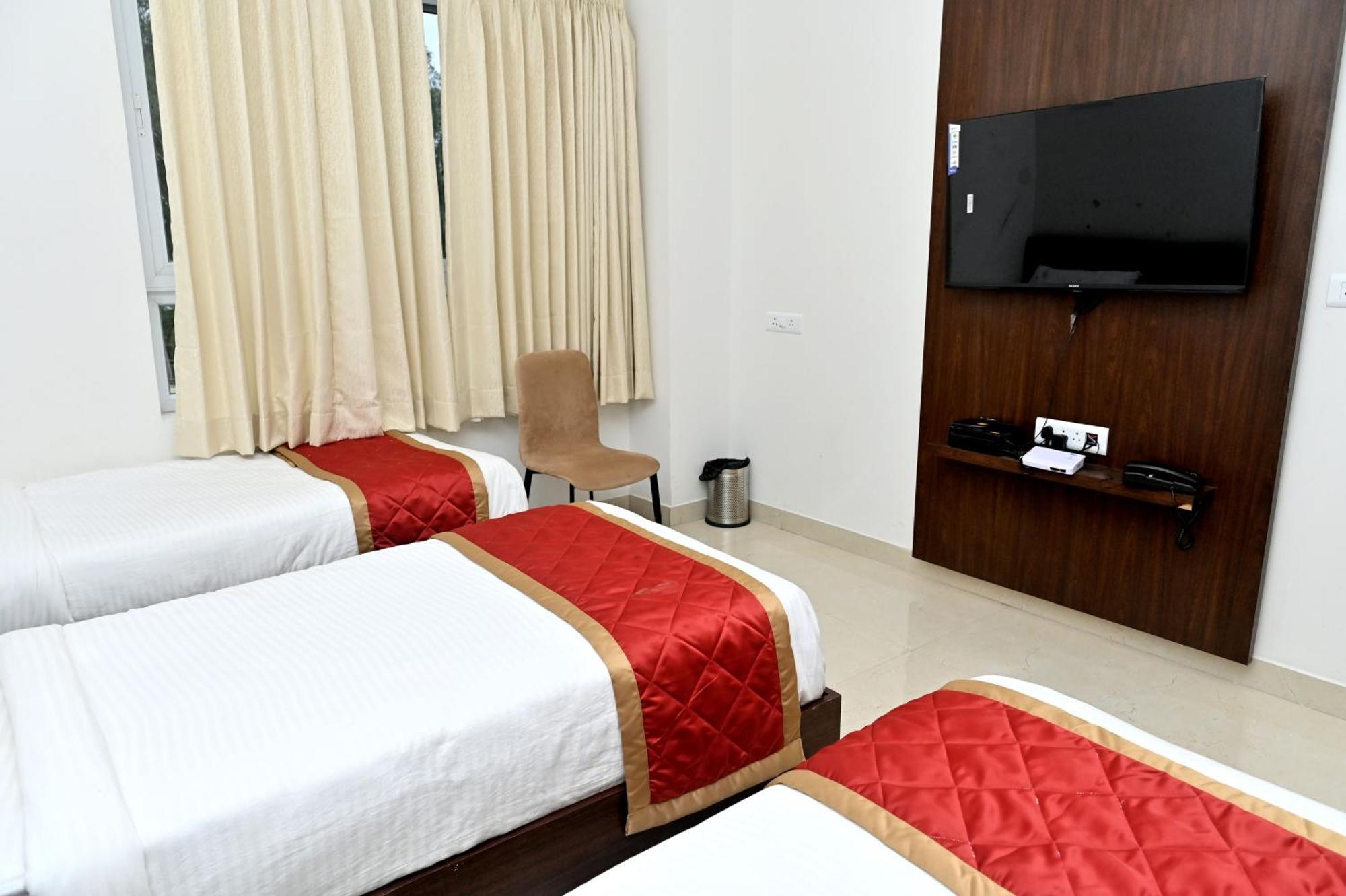 Downtown The Mallika Sapphire Chikmagalur Exterior photo